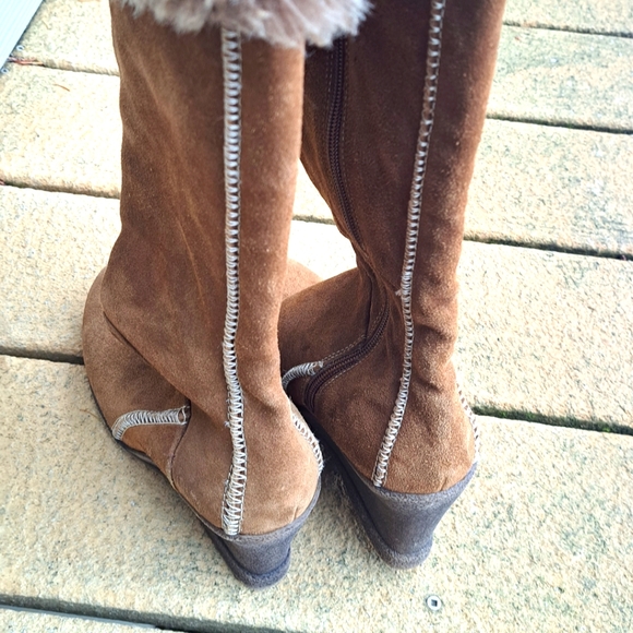 Faux Fur Lined Winter boots - Picture 4 of 5